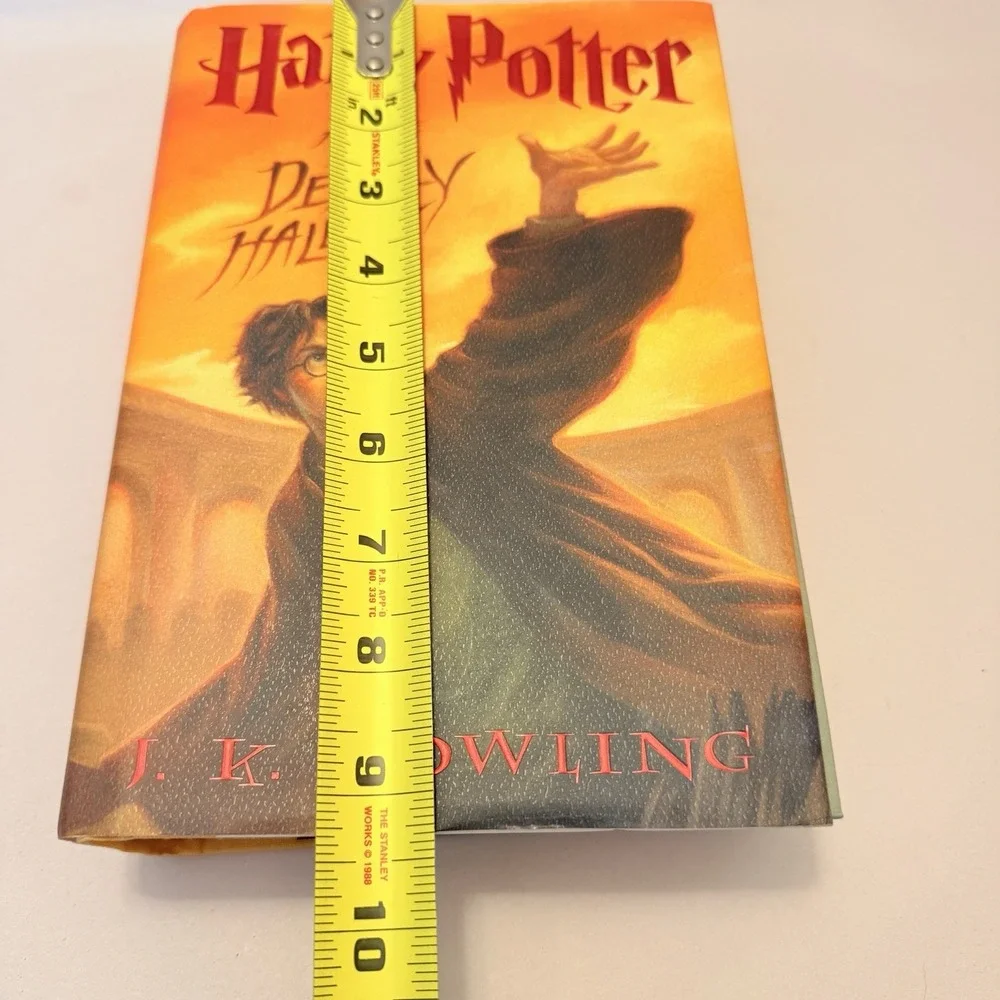 Harry Potter And the Deathly Hallows First Edition July 2007 Book HC DJ Vintage